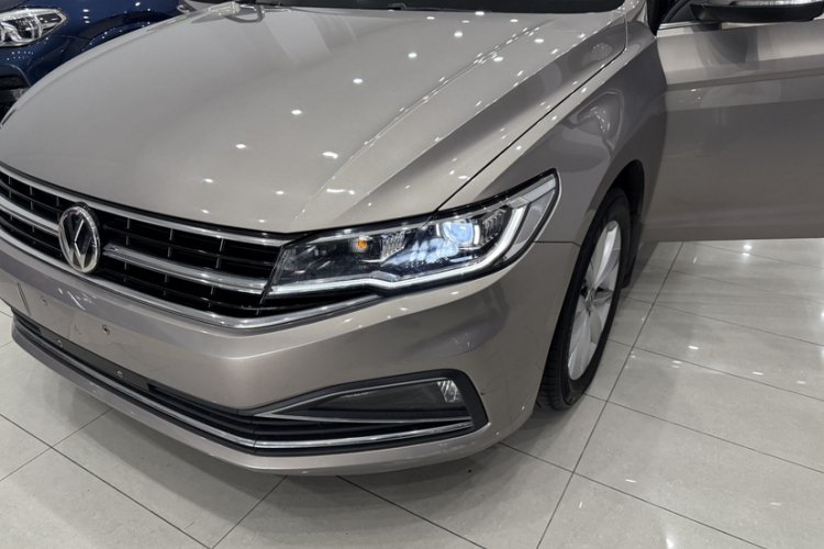 Volkswagen Bora 2020 car image #29