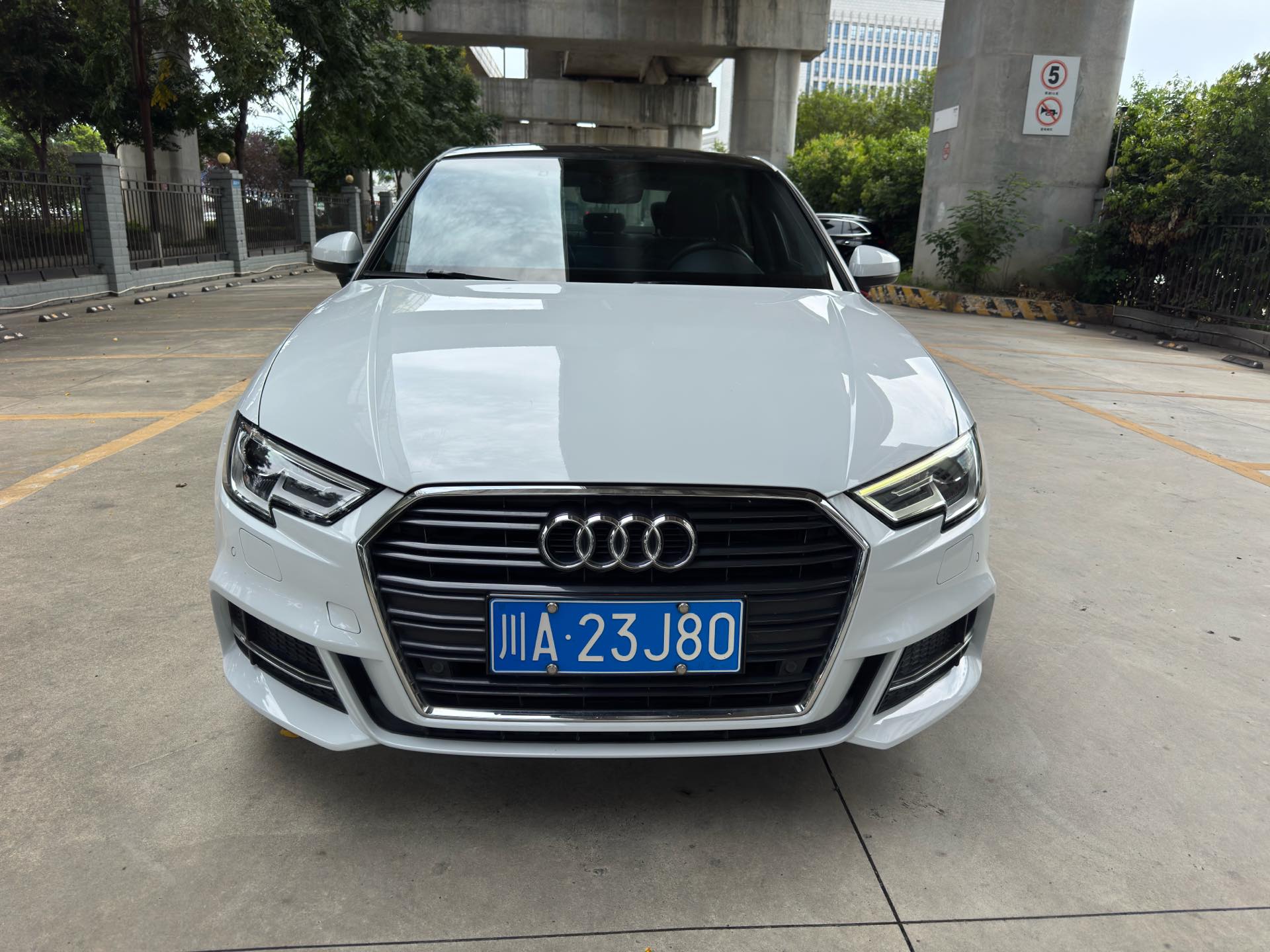 Audi A3 2018 car image #2