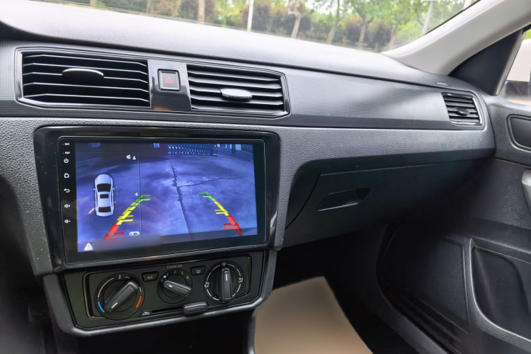 Volkswagen Santana 2019 car image #17
