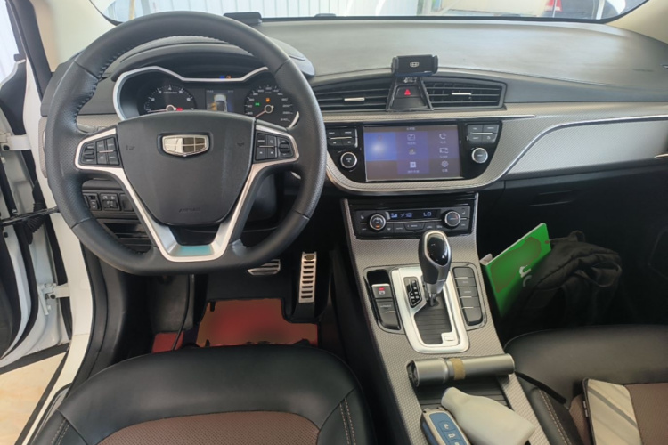 GEELY Emgrand GS 2018 car image #10