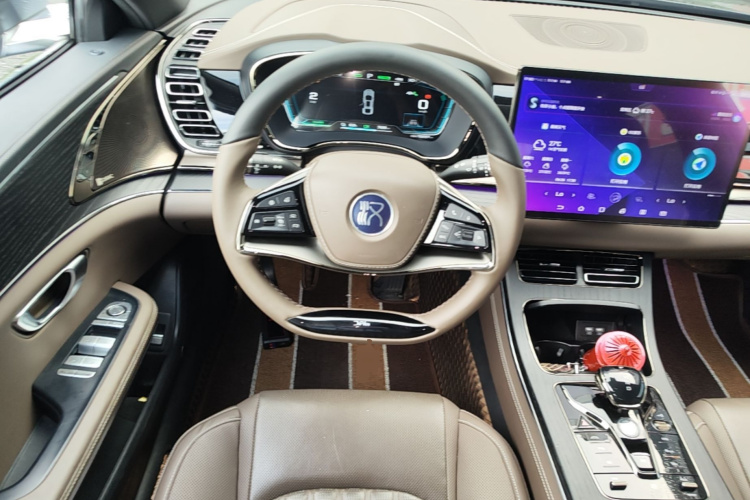 BYD Han 2021 car image #11