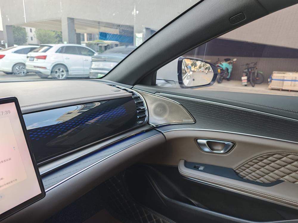 BYD Han 2022 car image #11