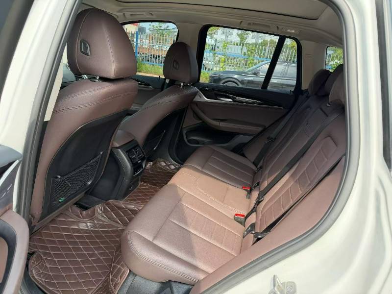 BMW iX3 2021 car image #4