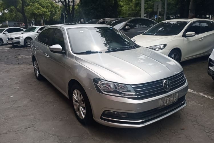 Volkswagen Lavida 2018 car image #4