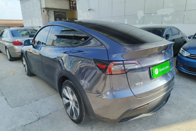 Tesla Model Y 2021 #5 Tesla Model Y 2021 car image #5