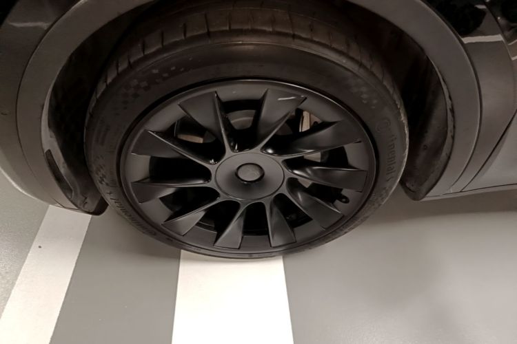 Tesla Model Y 2022 #9 Tesla Model Y 2022 immagine di auto #9