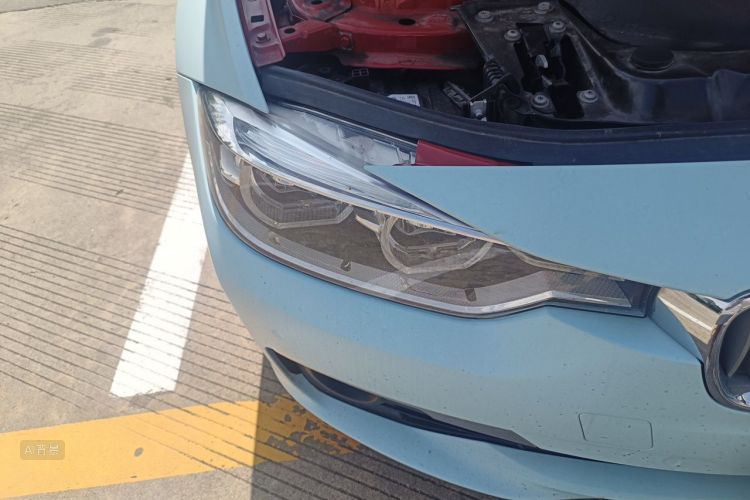 BMW 3 Series 2018 #8 BMW 3 Series 2018 car image #8