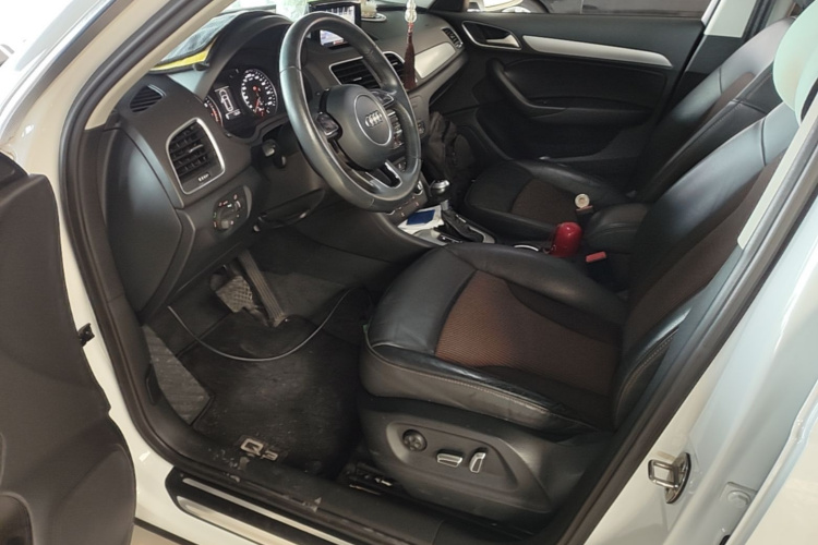 Audi Q3 2017 #15 Audi Q3 2017 car image #15