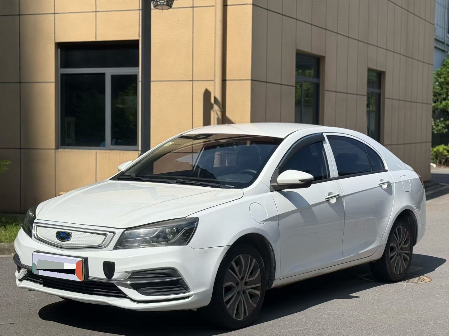 GEELY Emgrand New Energy 2019 car image 
