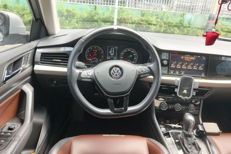 Volkswagen Lavida 2020 car image #12