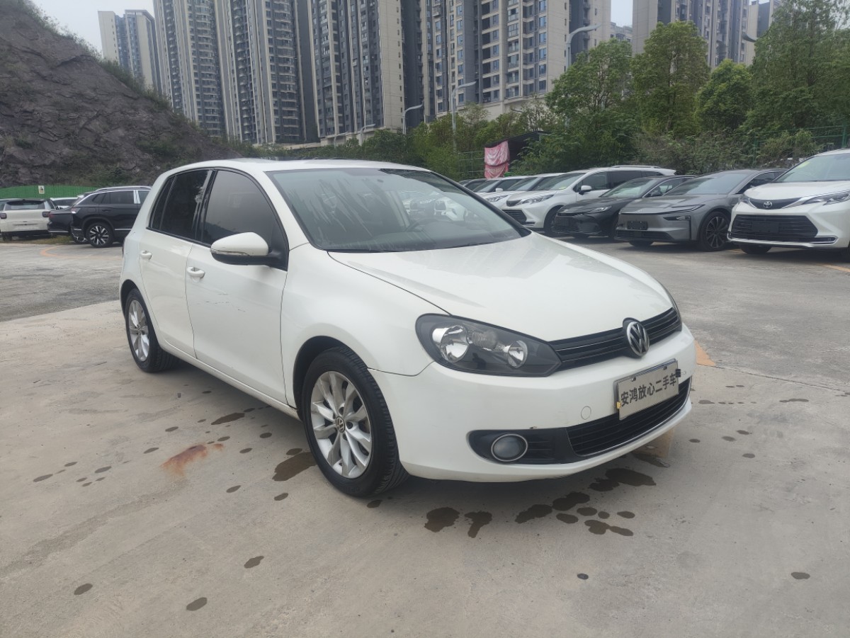 Volkswagen Golf 2014 car image #3