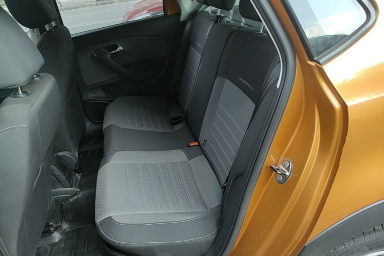 Volkswagen Polo 2015 #17 Volkswagen Polo 2015 car image #17