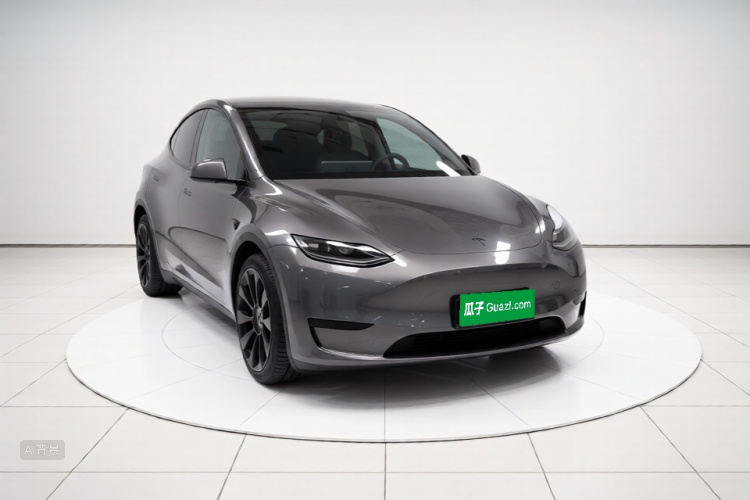 Tesla Model Y 2022 #4 Tesla Model Y 2022 car image #4