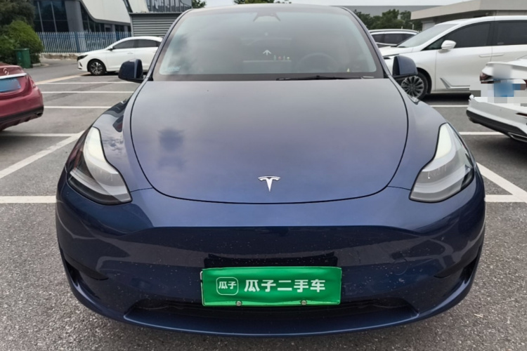 Tesla Model Y 2023 #3 Tesla Model Y 2023 car image #3
