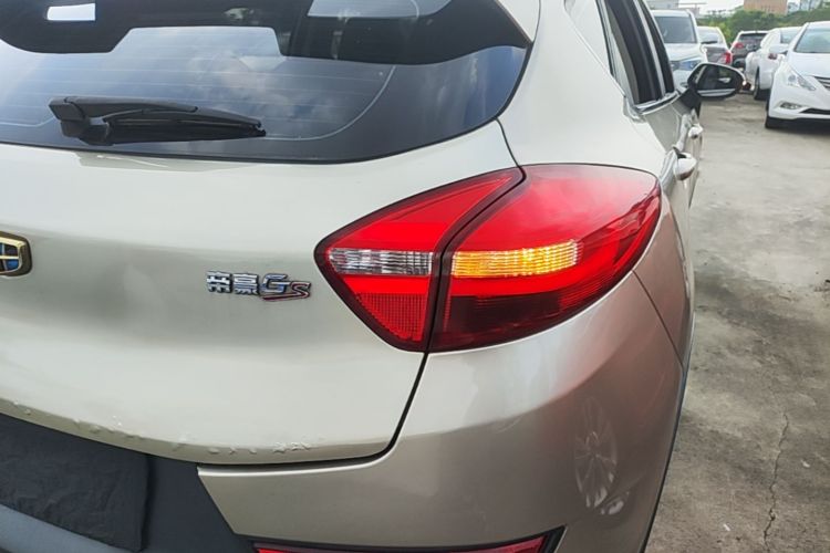 GEELY Emgrand GS 2016 car image #8