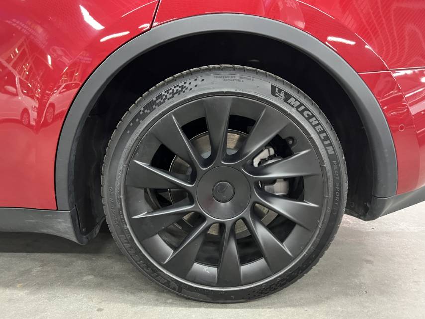 Tesla Model Y 2023 #14 Tesla Model Y 2023 car image #14