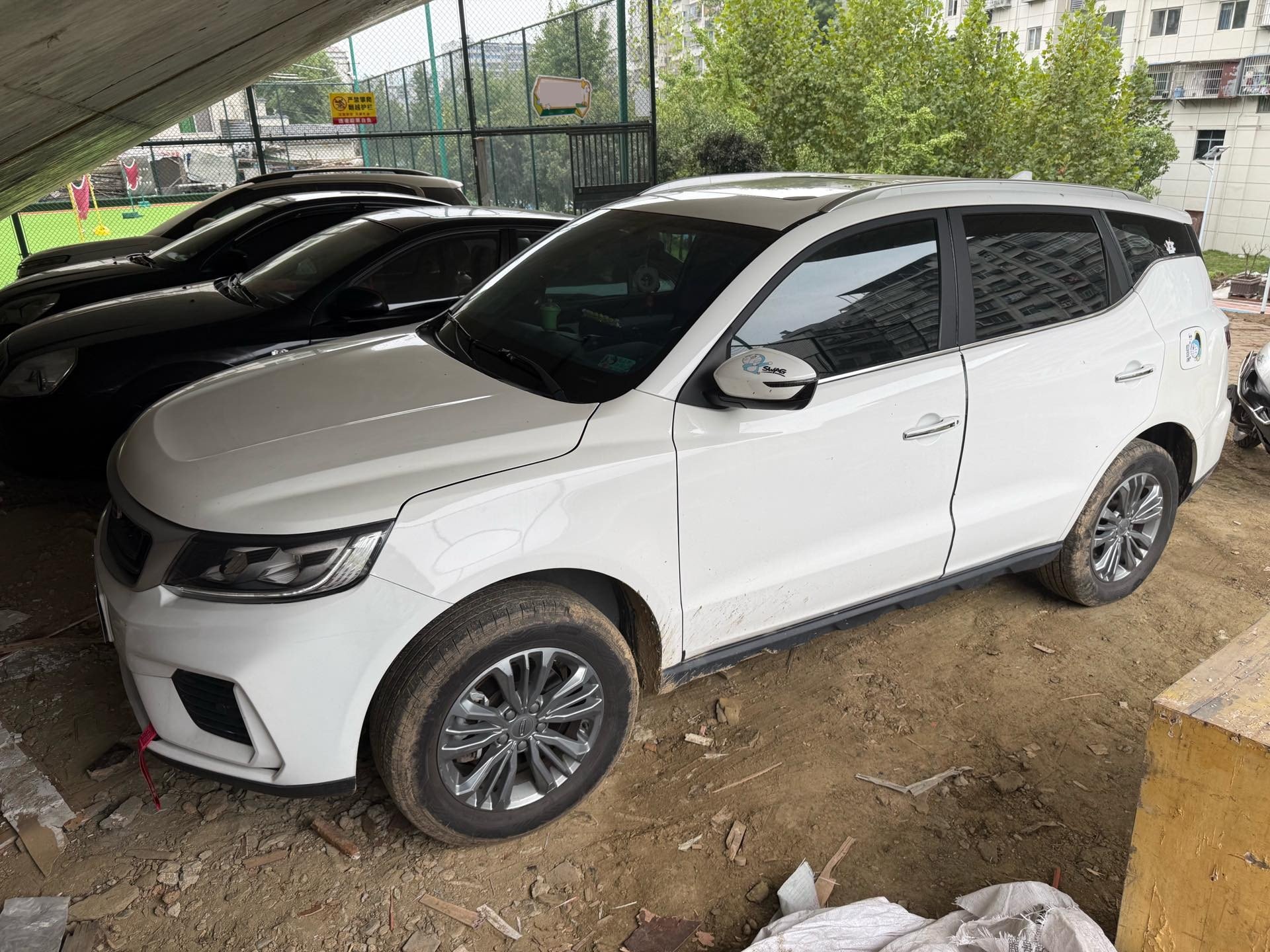 GEELY Vision X6 2021 car image 