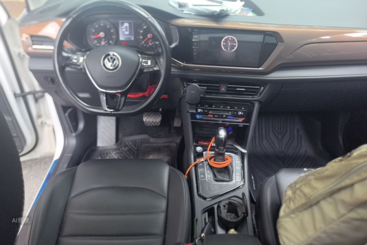 Volkswagen Tharu 2022 car image #11