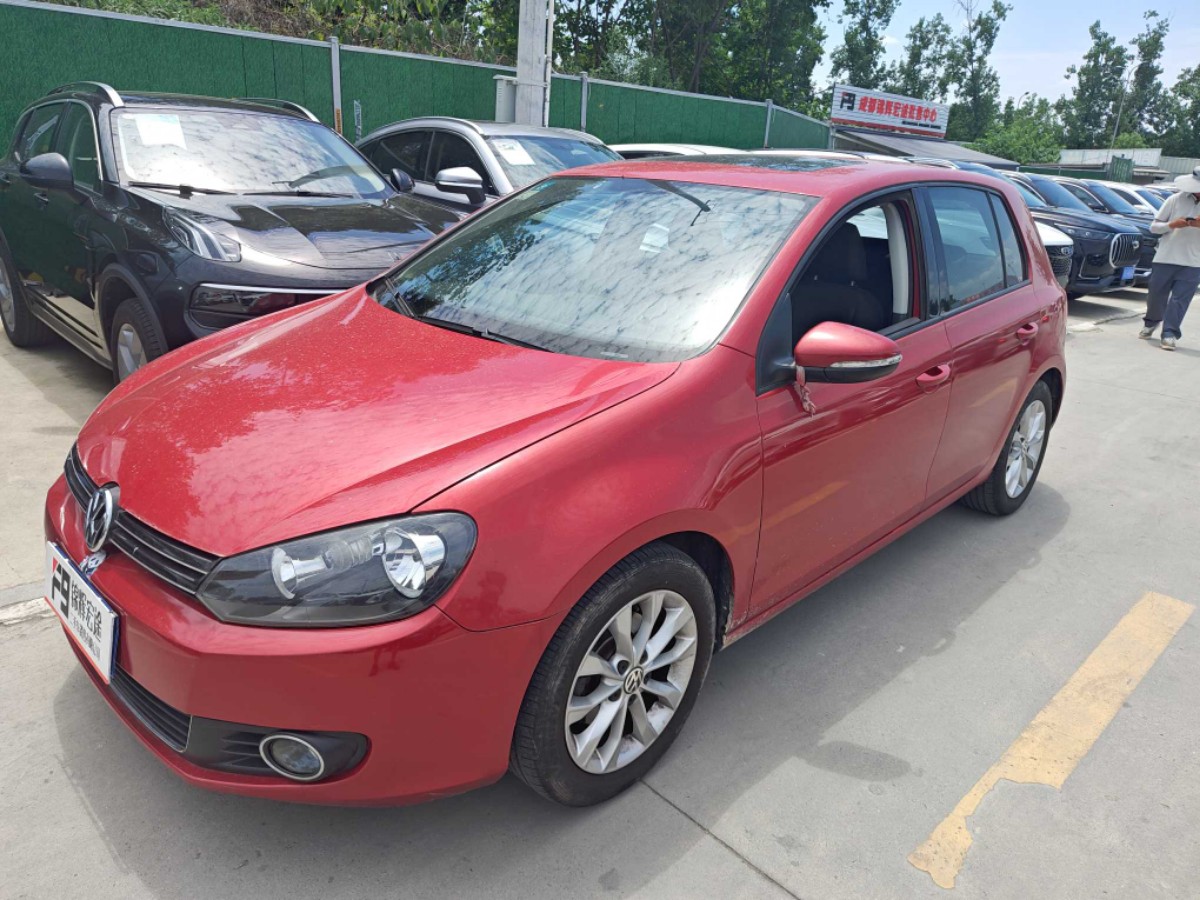 Volkswagen Golf 2012 Volkswagen Golf 2012 car image