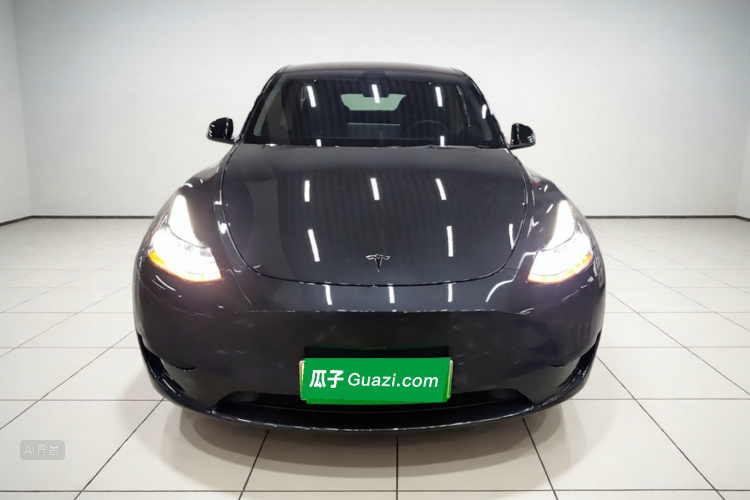Tesla Model Y 2024 #3 Tesla Model Y 2024 car image #3