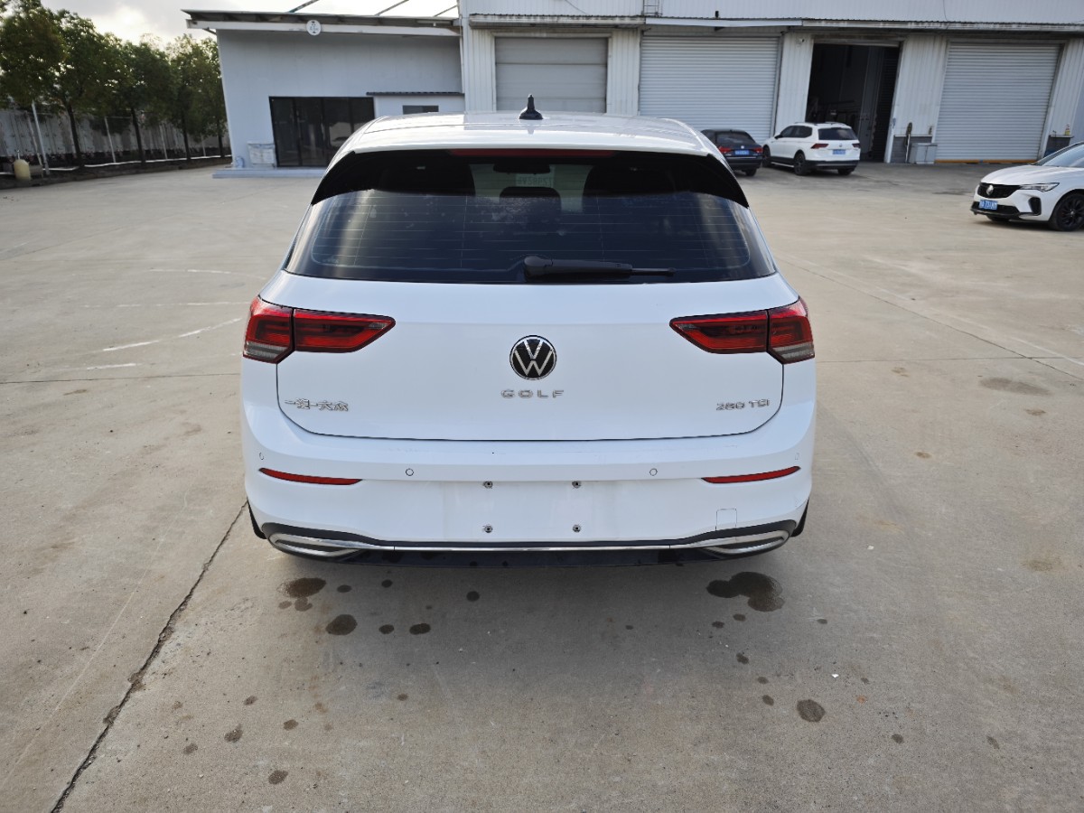Volkswagen Golf 2021 car image #5