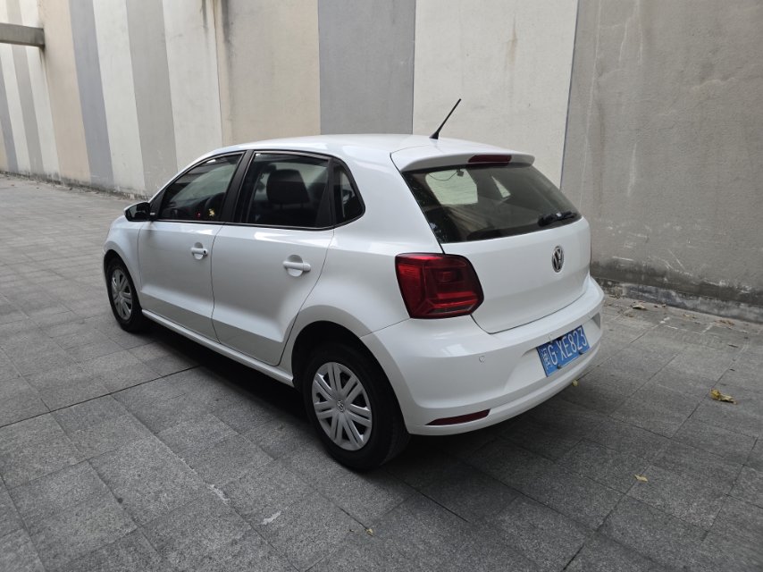 Volkswagen Polo 2015 #4 Volkswagen Polo 2015 car image #4