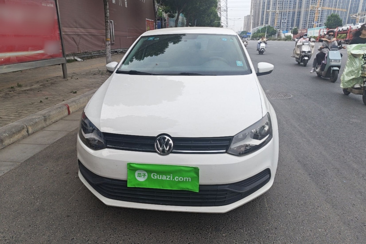 Volkswagen Polo 2017 car image #3