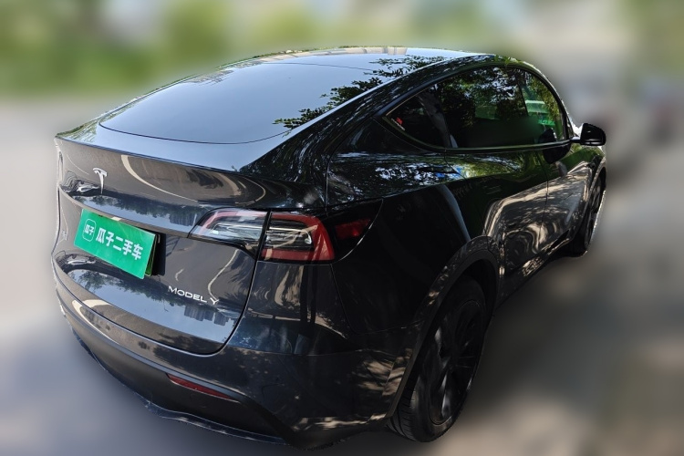 Tesla Model Y 2024 #7 Tesla Model Y 2024 immagine di auto #7