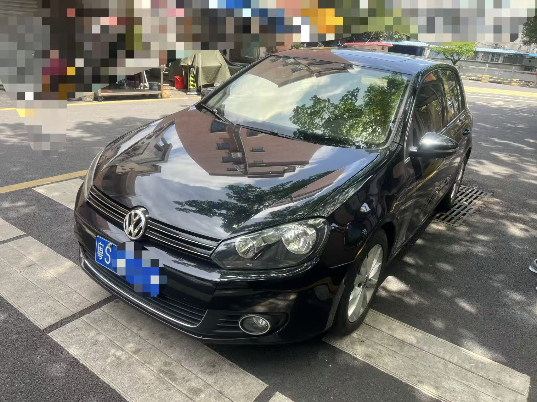 Volkswagen Golf 2010 car image 