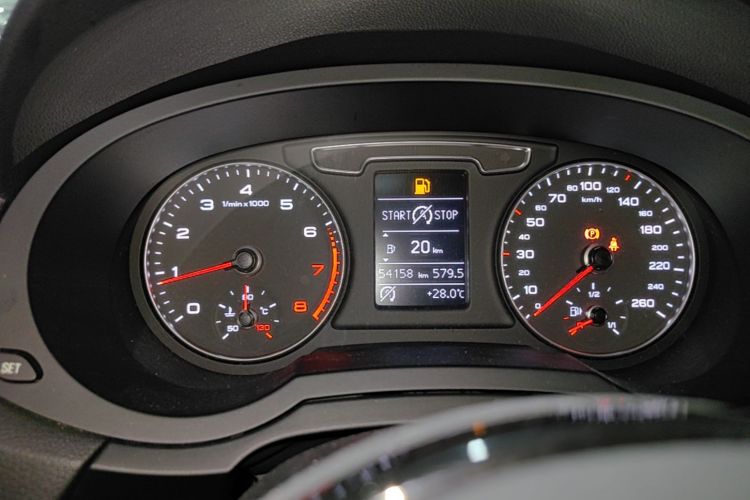 Audi Q3 2019 #12 Audi Q3 2019 car image #12