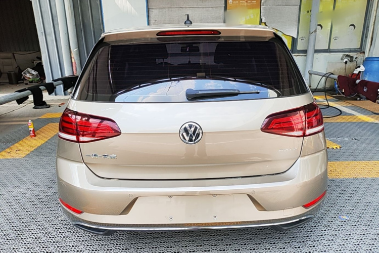 Volkswagen Golf 2020 #6 Volkswagen Golf 2020 car image #6