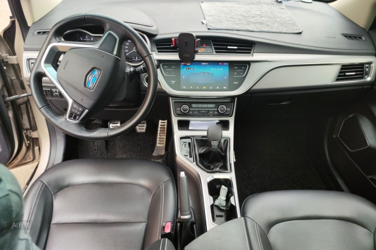 GEELY Emgrand GS 2018 car image #11