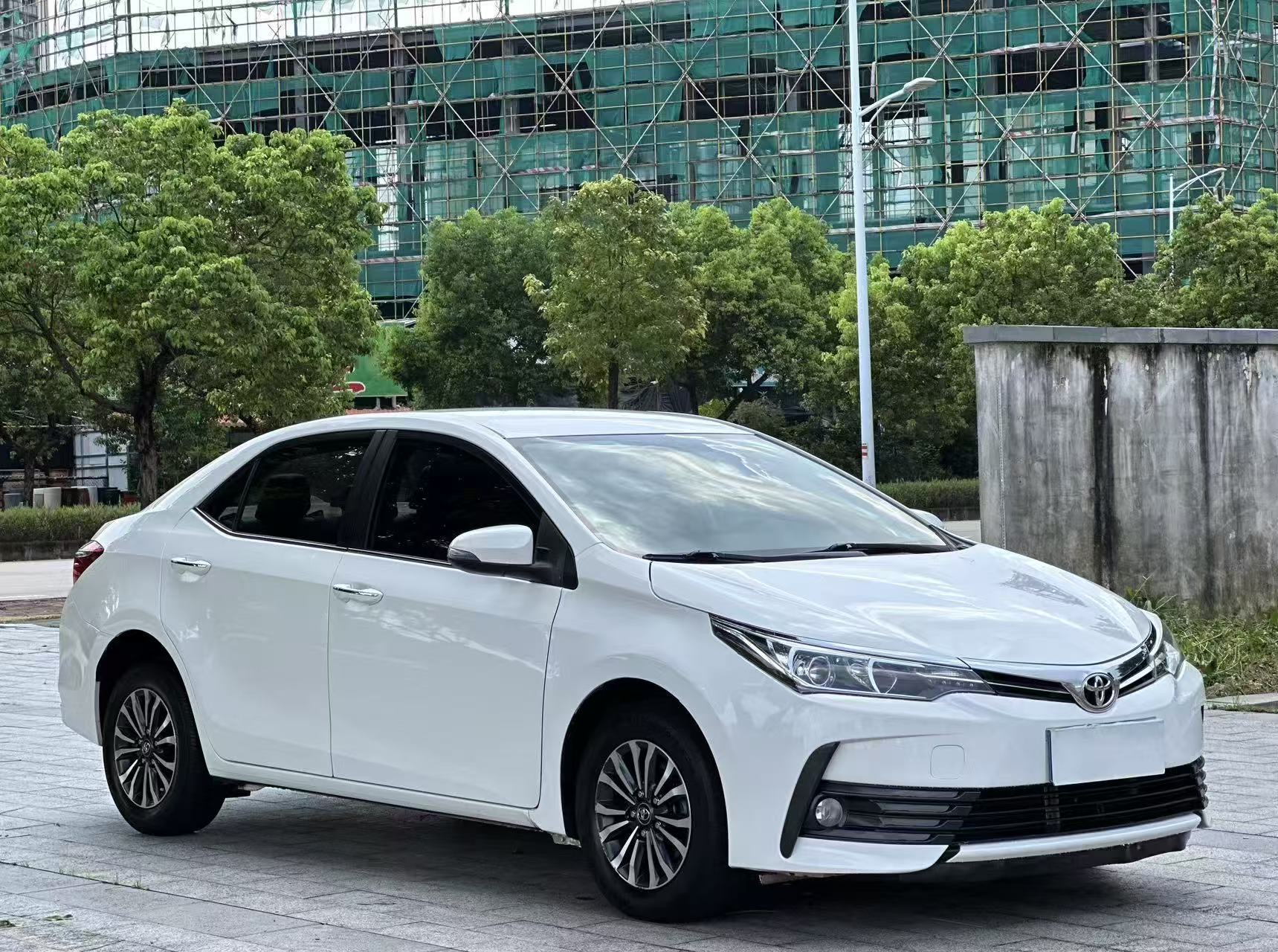 Toyota Corolla 2019 #3 Toyota Corolla 2019 car image #3