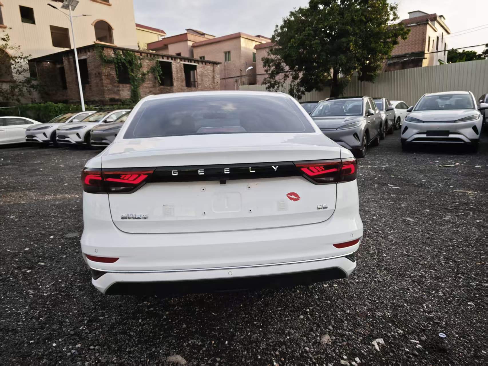 GEELY Emgrand 2025 car image #5