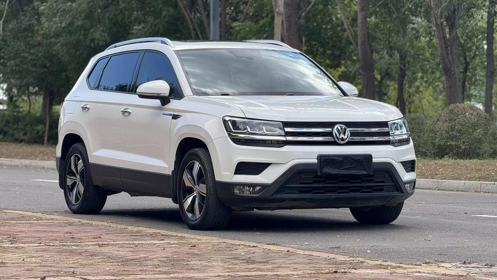Volkswagen Tharu 2019 car image #3