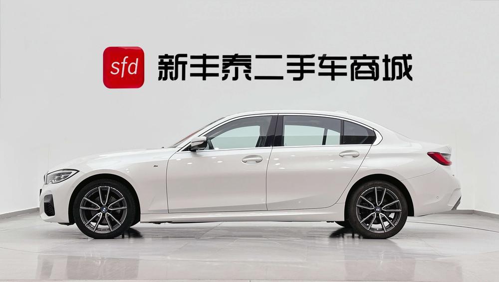 BMW 3 Series 2019 изображение автомобиля #3