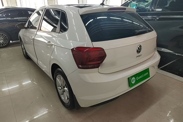 Volkswagen Polo 2020 car image #5