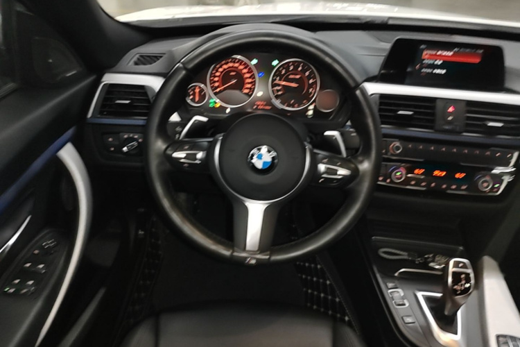 BMW 3 Series GT 2019 #11 BMW 3 Series GT 2019 car image #11