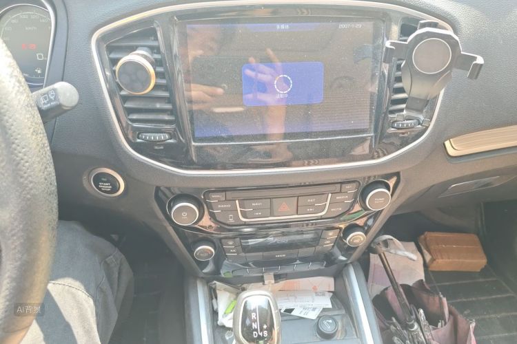 GEELY Vision X6 2018 immagine di auto #15