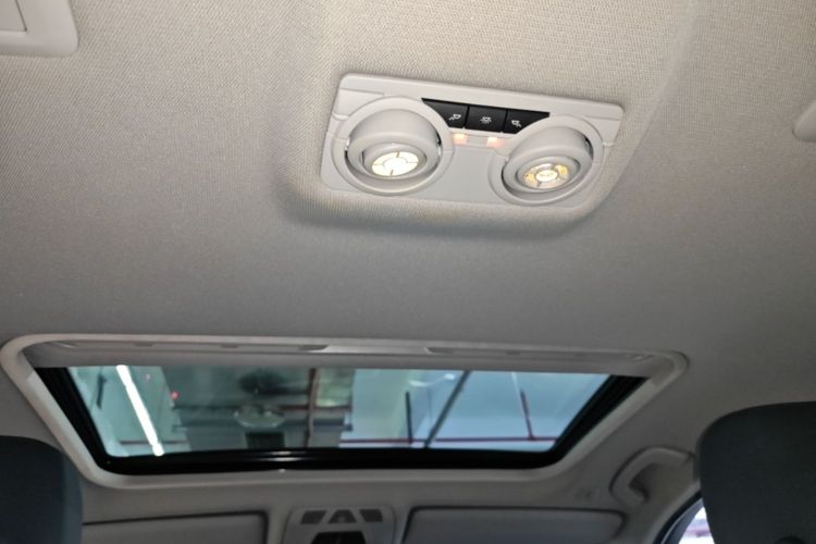 BMW 3 Series 2016 car image #20
