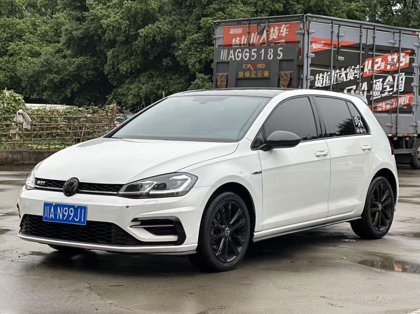 Volkswagen Golf 2018 Volkswagen Golf 2018 car image