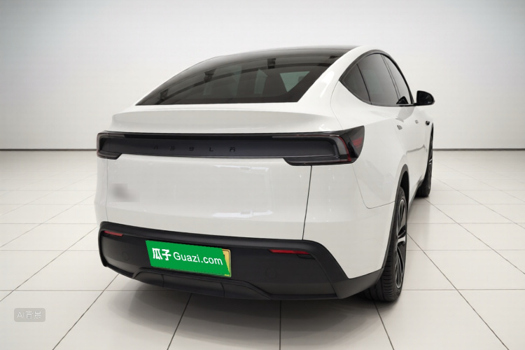 Tesla Model Y 2025 #7 Tesla Model Y 2025 immagine di auto #7