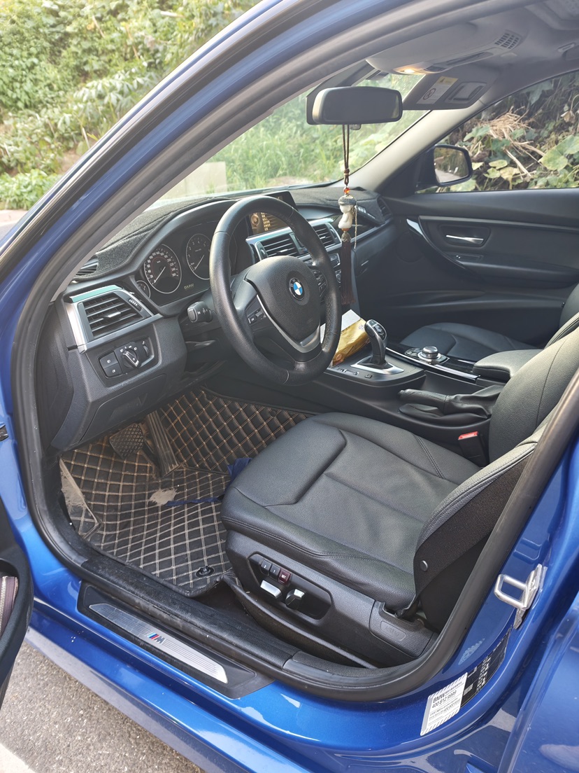BMW 3 Series 2017 #4 BMW 3 Series 2017 car image #4