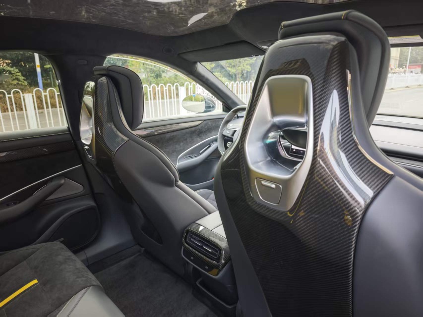 MI SU7 Ultra 2025 #9 MI SU7 Ultra 2025 car image #9