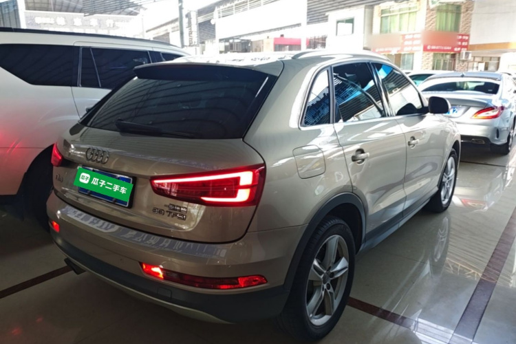 Audi Q3 2019 #7 Audi Q3 2019 car image #7