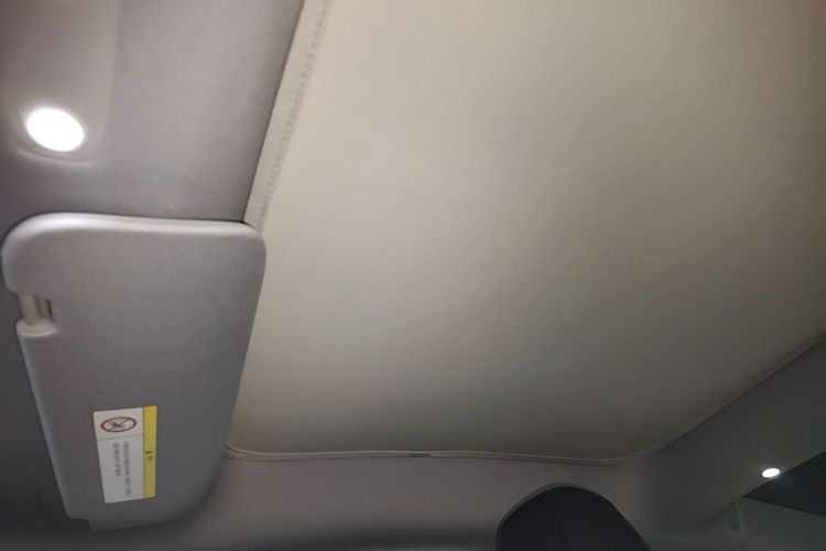 Tesla Model 3 2024 car image #18