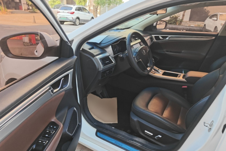 GEELY Emgrand GL 2017 car image #16