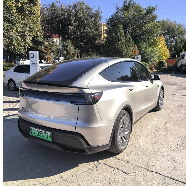 Tesla Model Y L 2025 #4 Tesla Model Y L 2025 immagine di auto #4
