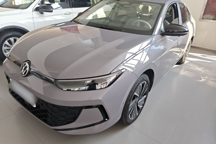 2025 car image #2