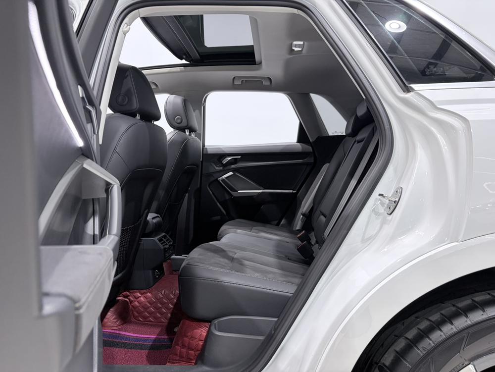 Audi Q3 2023 #18 Audi Q3 2023 car image #18